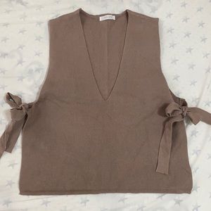 Sweater vest NEW size medium